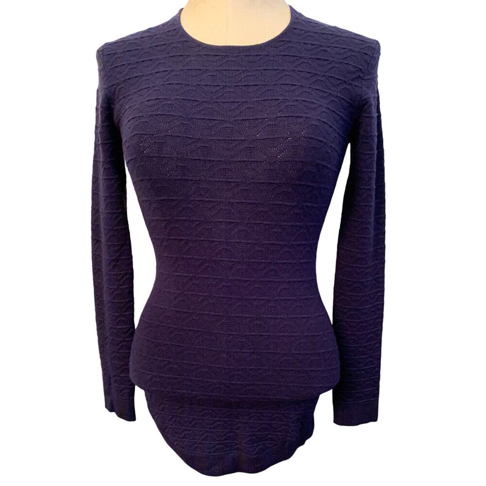 Size XS Ingrid & Isabel Maternity Navy Blue Patterned Knit Lightweight Sweater
